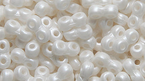 25TQ910: Czech Infinity Powdery Prl White 2x5mm - 1200 Pieces