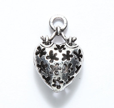 ME4049-AS: Heart Design ANT Silver 15x24mm-3PC