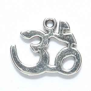 ME5145-S: PNDNT Om Symbol Silver 20x16mm-20PC