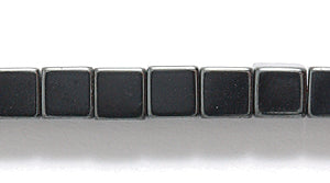 51ST403: Hematite Cube 4mm