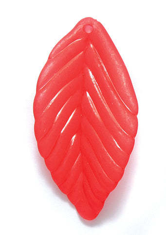 36PL345: Plastic Leaf Red 18x36mm-20PC