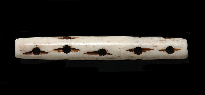 BN275-21: Bone Pipe Carved Antique 50mm Average 8 Pieces