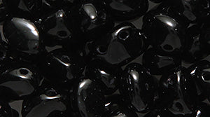 30CA109R: CZ Candy Oval 2HOLE Black 4x6mm-100PC