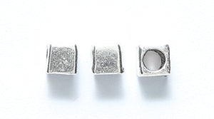 ME5954-S2: Small Cube Silver 4mm 2.7mm Hole-100PC