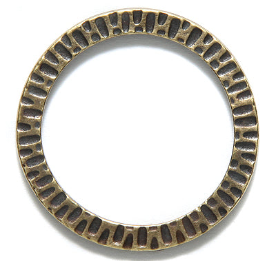 TC3112-AB: Radiant Ring 32mm Ant Brass