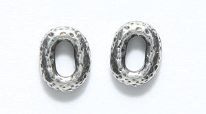 TC5790-AP: Distressed Oval 6x8mm Ant Pewt 2x4 ID