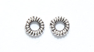 TC5595-AS: Coiled Ring 5mm Ant SIL 2.5mm ID 10PC