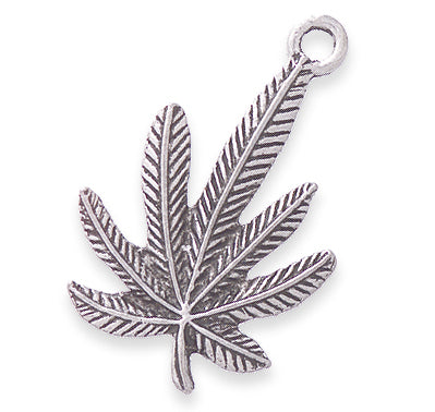 PW256-S: Marijuana Leaf Ant Pewter 20x21mm 1PC