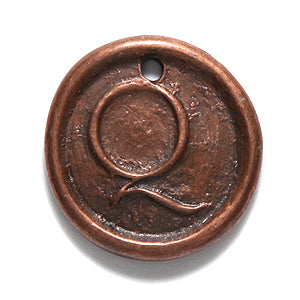 19PW955-QC: Wax Seal Ant Copper Letter Charm Q 19mm