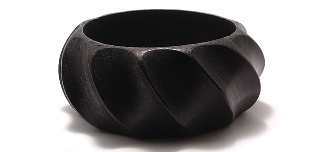 IN421-13: Wood Bangle Black With Twist 37mm