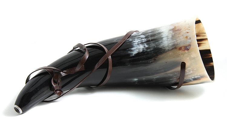 HR112: Horn Bugle w/Leather Strap 12-15IN