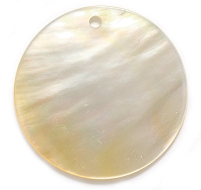 SH371: Cream Shell PNDNT Flat Disc 30mm