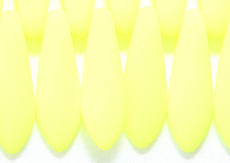 92DP622-NMR: CZ Spear Neon Yellow Matte 5x16mm-20PC