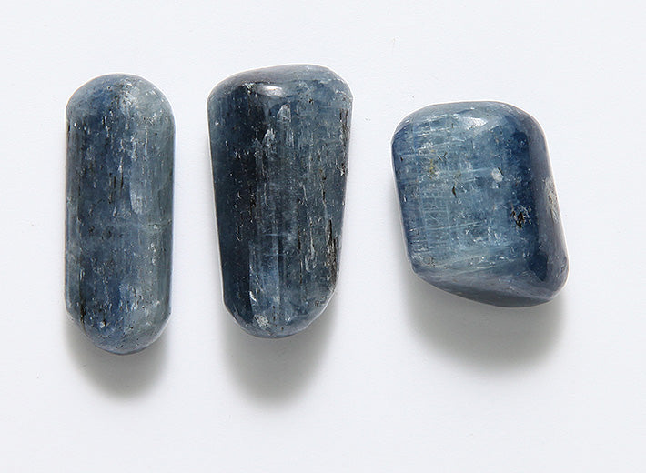 ST473-PLSH: Kyanite Polished Stone 18-30mm - 1 Each