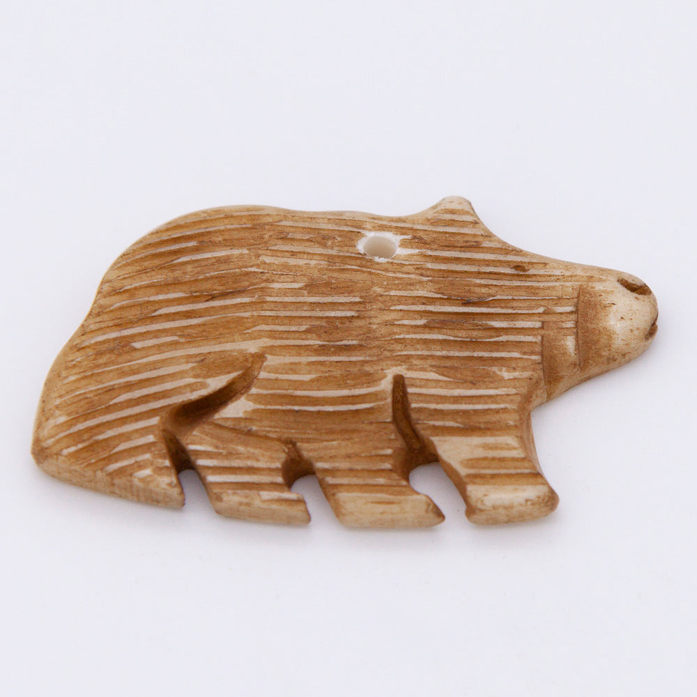 BN385-77: Bone Bear Pendant Carved Antique 45x26mm - 5 Pieces