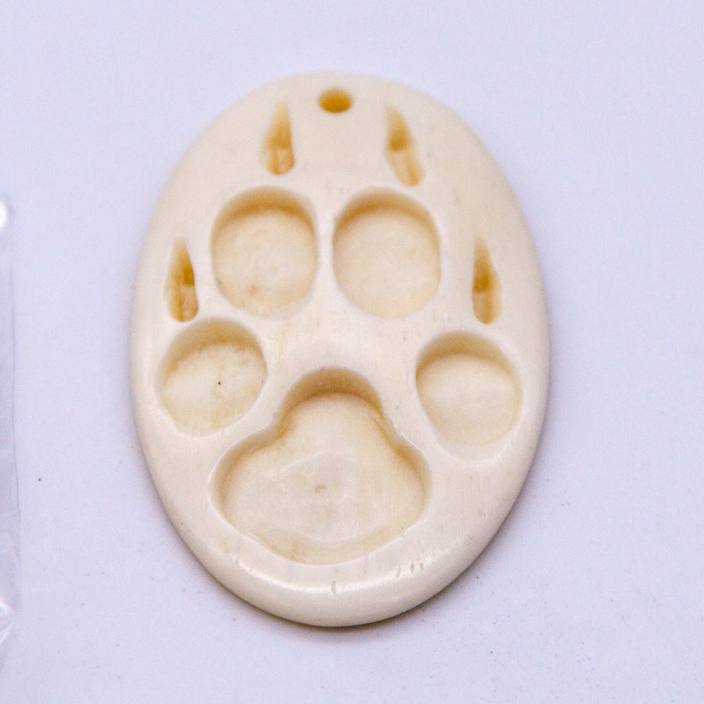 BN385-66: Bone Wolf Paw Print Pendant White 28x43mm - 5 Pieces