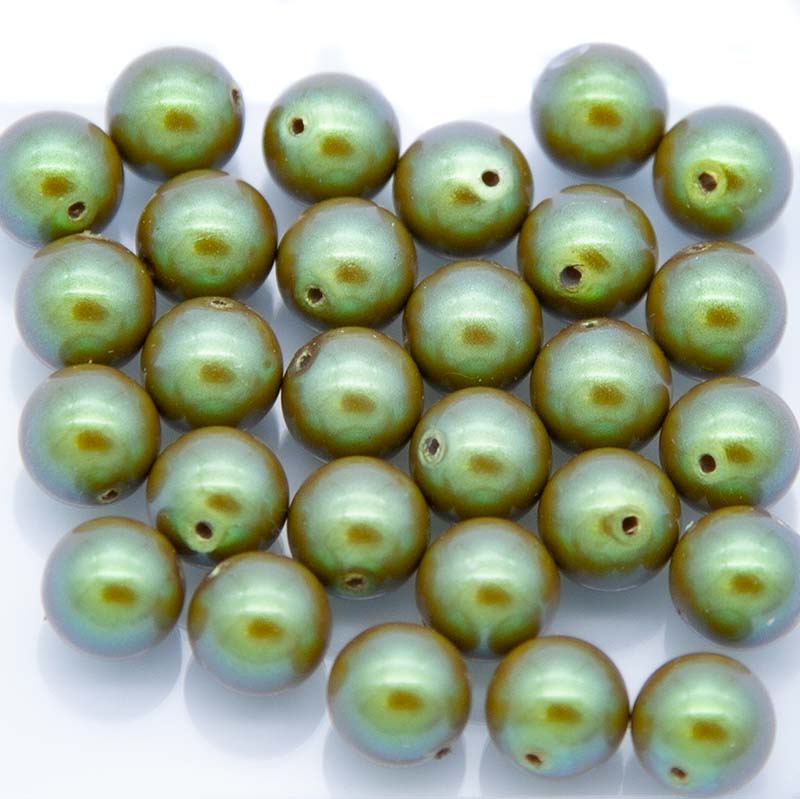 8CC681-I: Preciosa Nacre Pearl Perlescent Khaki 8mm-50PC