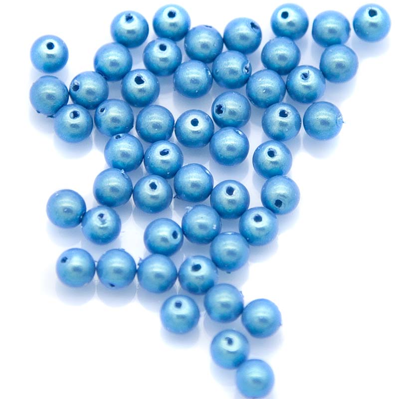 4CC670: Preciosa Nacre Pearl Perlescent Blue 4mm-50PC