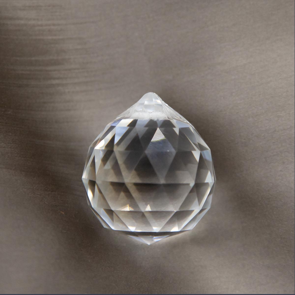 CD212-B30: Faceted Crystal Ball Pendant 30mm