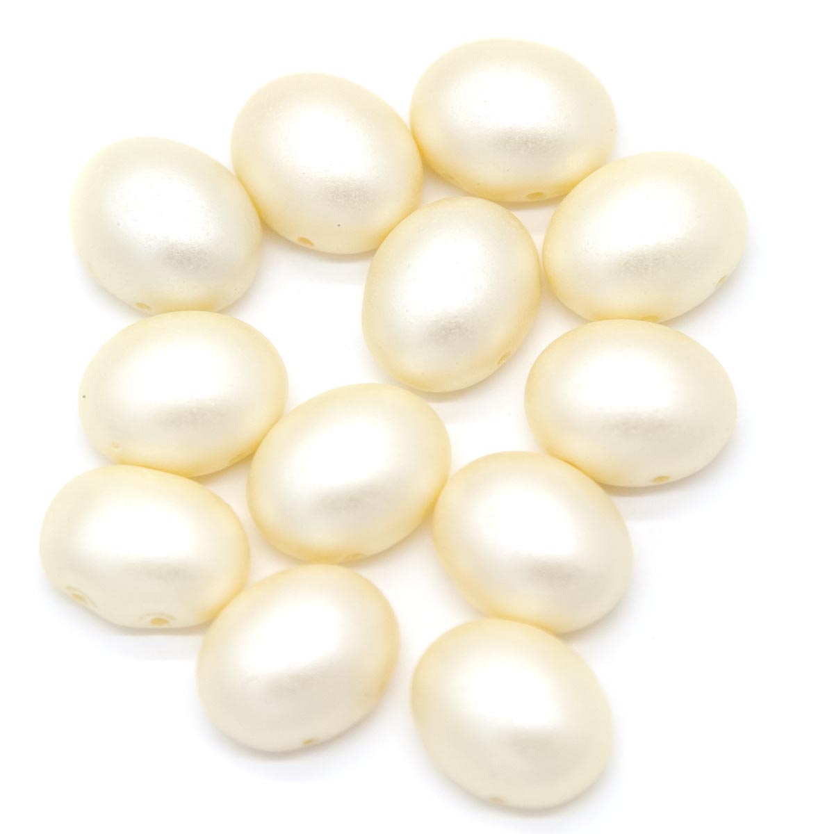 34CA651-P: Cz Candy Ov 2-H Cream Pearl 10x12mm 12Pc