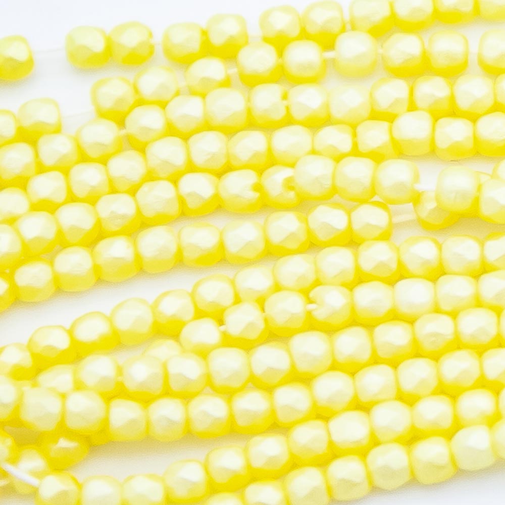 2FC624-P: Czech Faceted Rd Pearl Yellow True 2mm 600 Pc