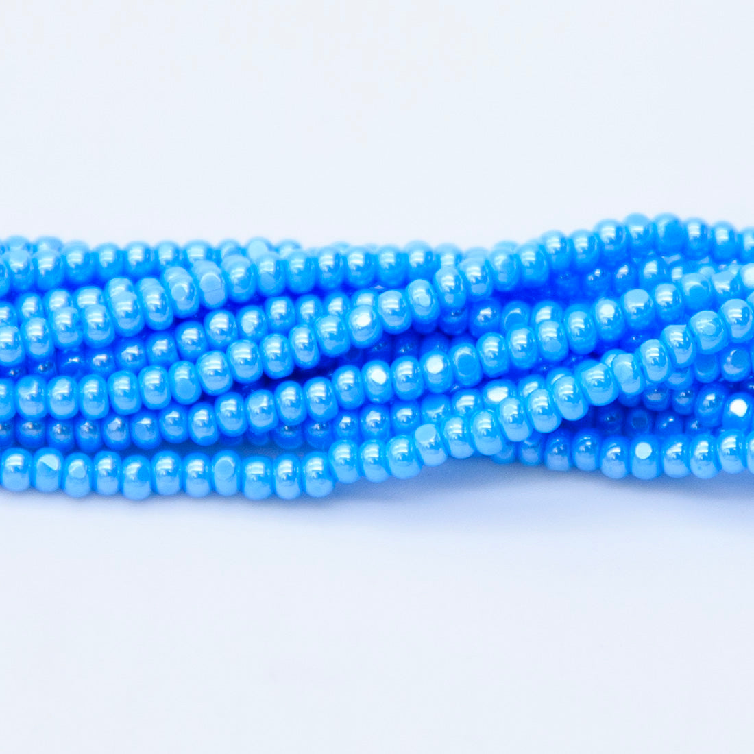 11SB362-CR: Czech Seed Bead True Cut Sfinx Lt Turq Blue 11/0