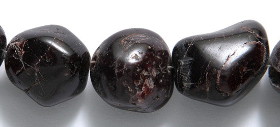 ST5605-46: Garnet Almandine Nugget 18-26mm STR