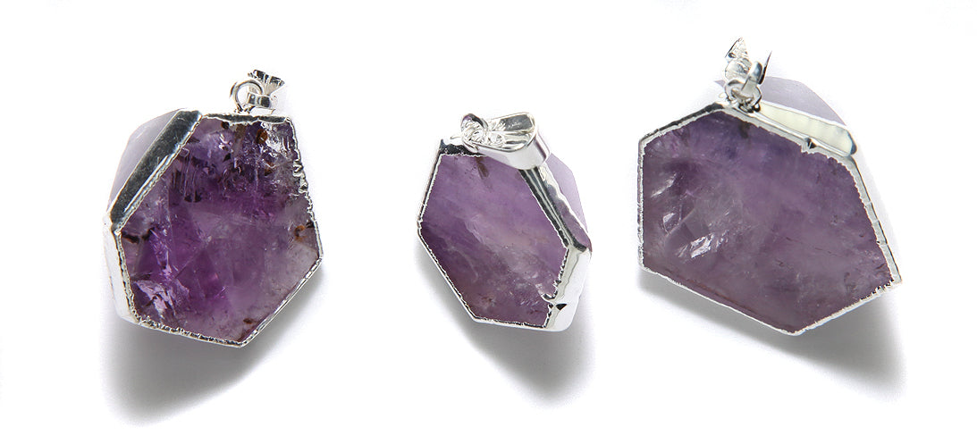 ST25-120S: Brazil Amethyst Hexagon Pendant 25-40mm Silver Plating 1 Each